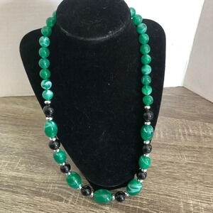 Vtg Green  and Black Beaded Necklace